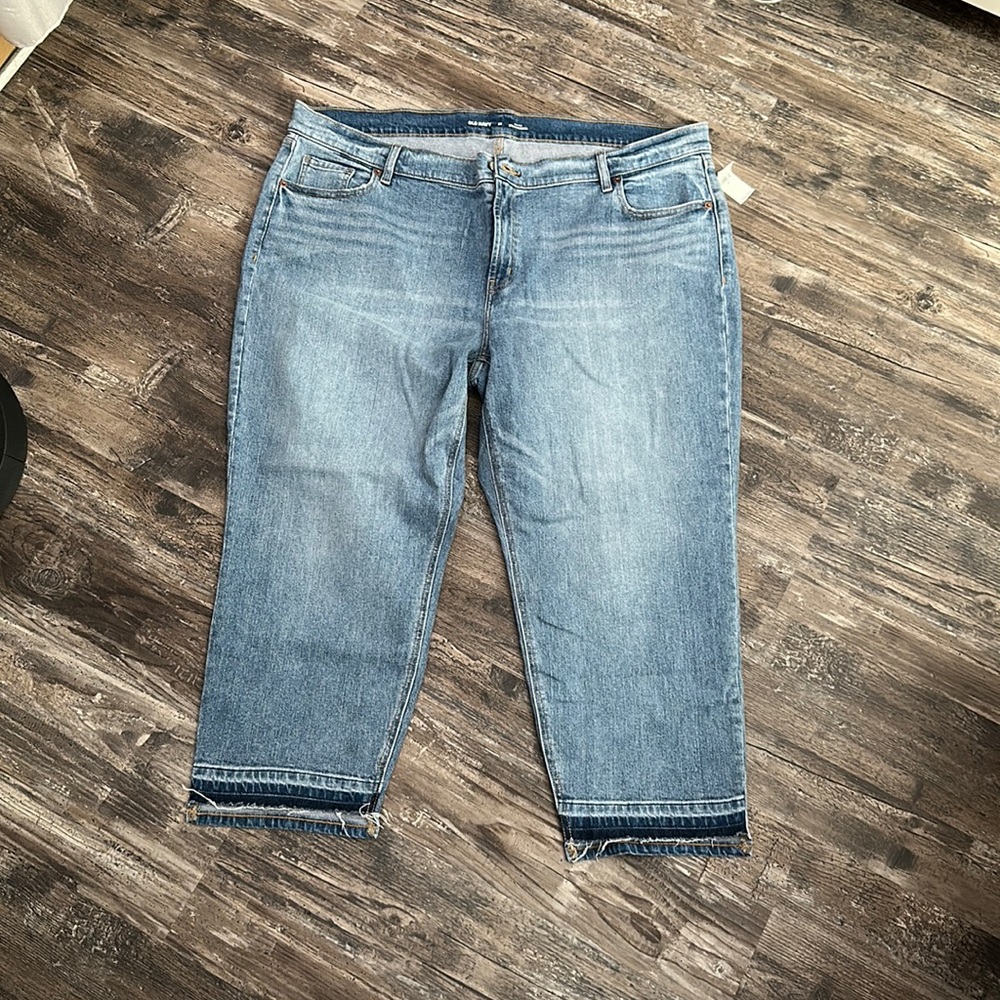 Old Navy mid rise boyfriend size 22 NWT